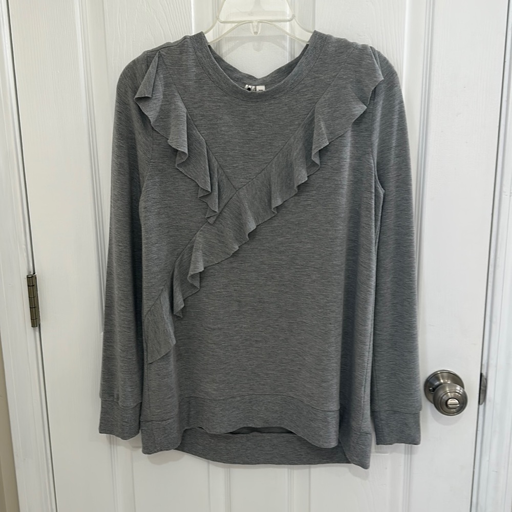 Cable & Gauge Ruffle Soft Sweatshirt gray S